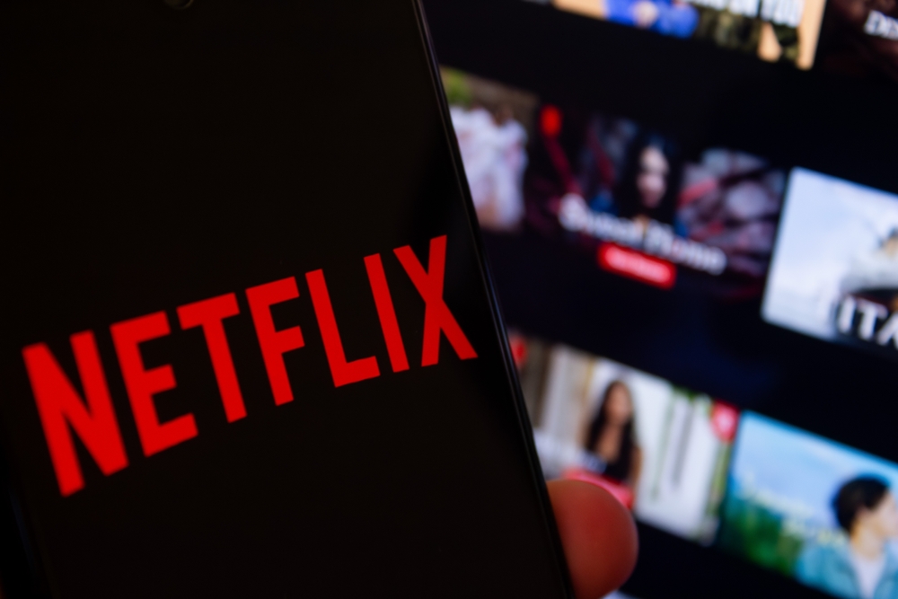 Quando l'intrattenimento batte i record: Netflix stupisce con numeri di utenti e successo in borsa