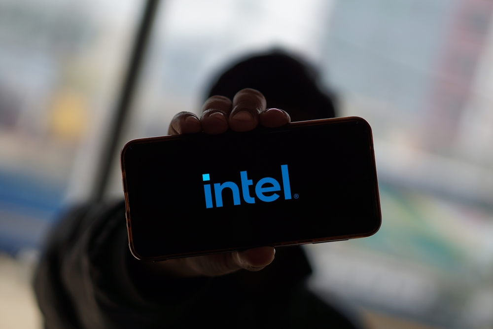 Investing Fox | Intel Changes Leadership: What Impact Can the New CEO Have on the Future of the Company?