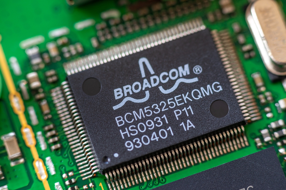 Broadcom v číslach: Silné Q4 výsledky a ešte silnejší výhľad