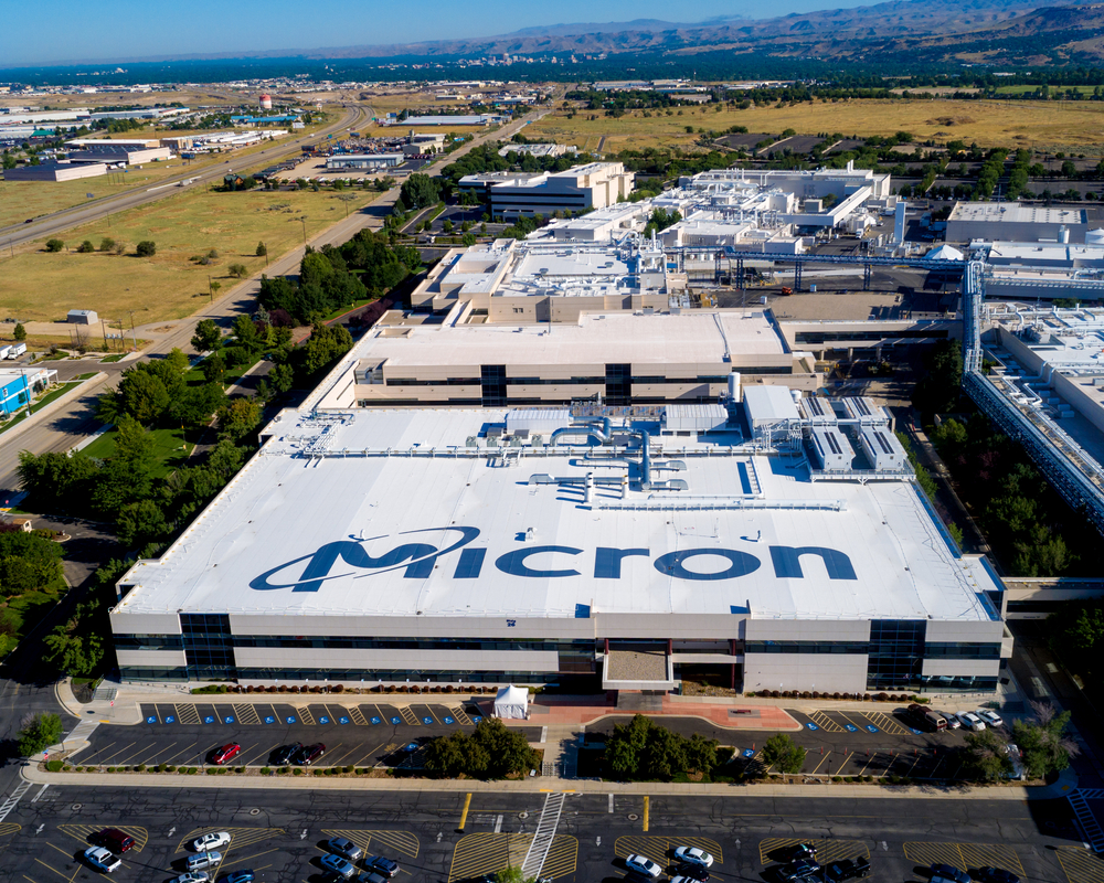 Micron a RAM kríza na konci roka 2025: Ako AI mení pamäte na kľúčový komponent